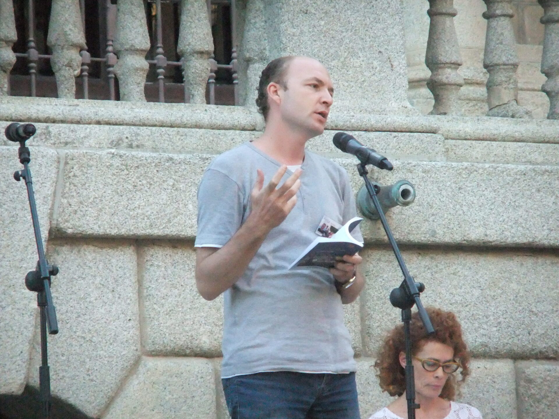 1 Mahmoud Sharaf en la Plaza del Ayuntamiento