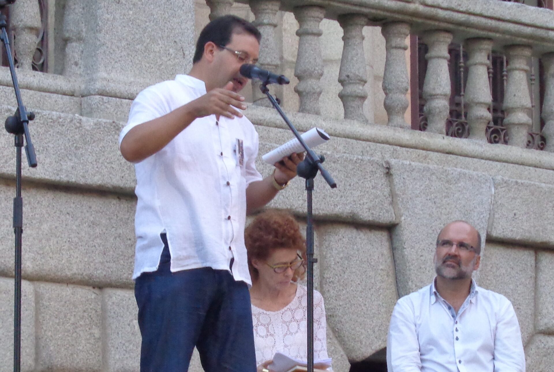 4 Lectura en la Plaza del Ayuntamiento_1