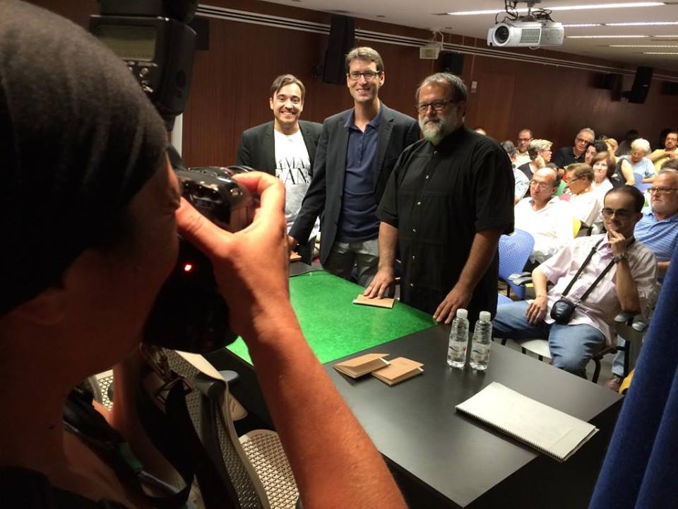 13 Lectura de Ignacio Escuín y Abel Murcia, presentados por Gonzalo Capellán. (Foto de Sonia Tercero, 2014)