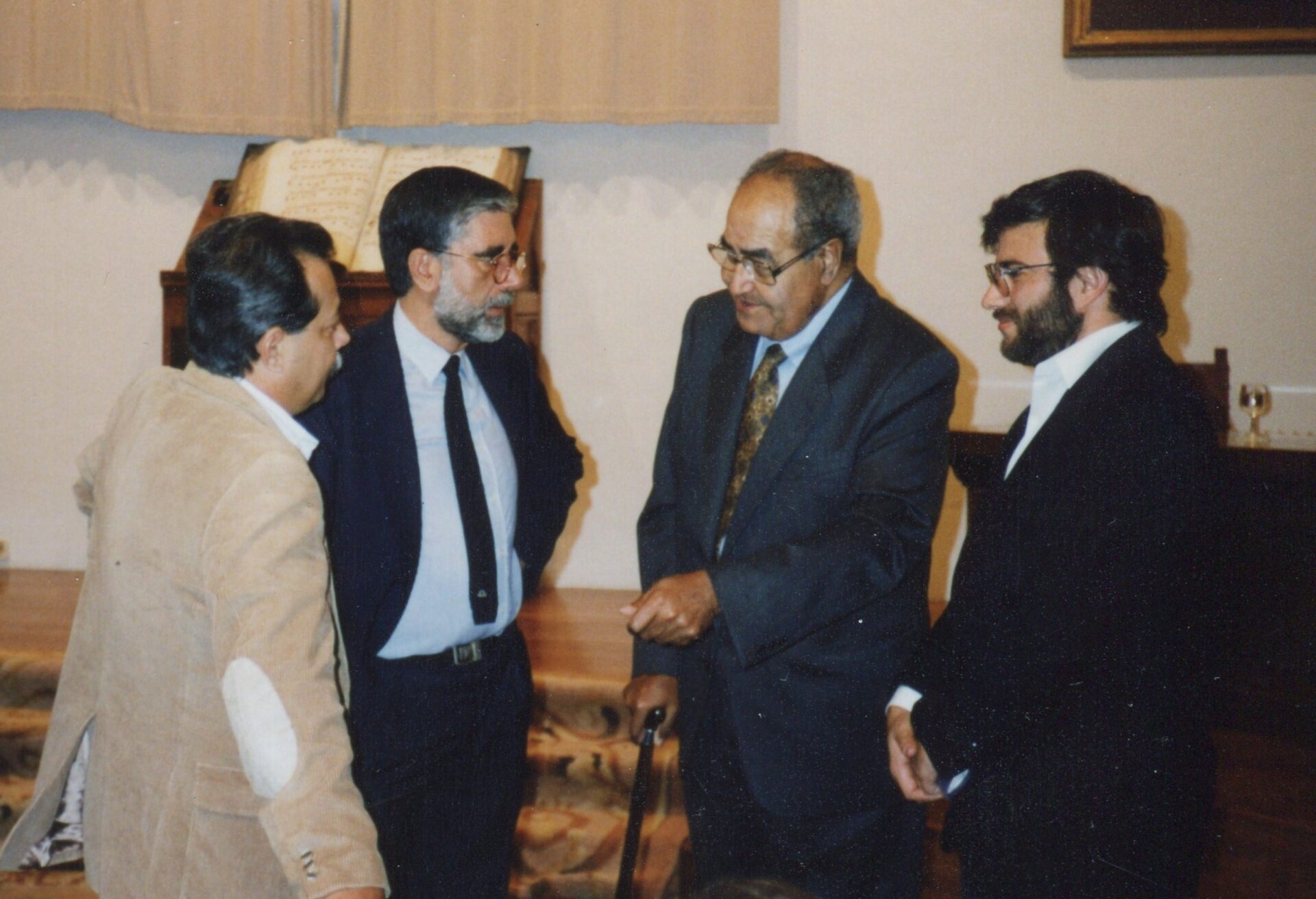 3 Rodríguez Coronel, Bergasa, Baquero y Alencart, en la Universidad de Salamanca (1992, foto de Jacqueline Alencar)