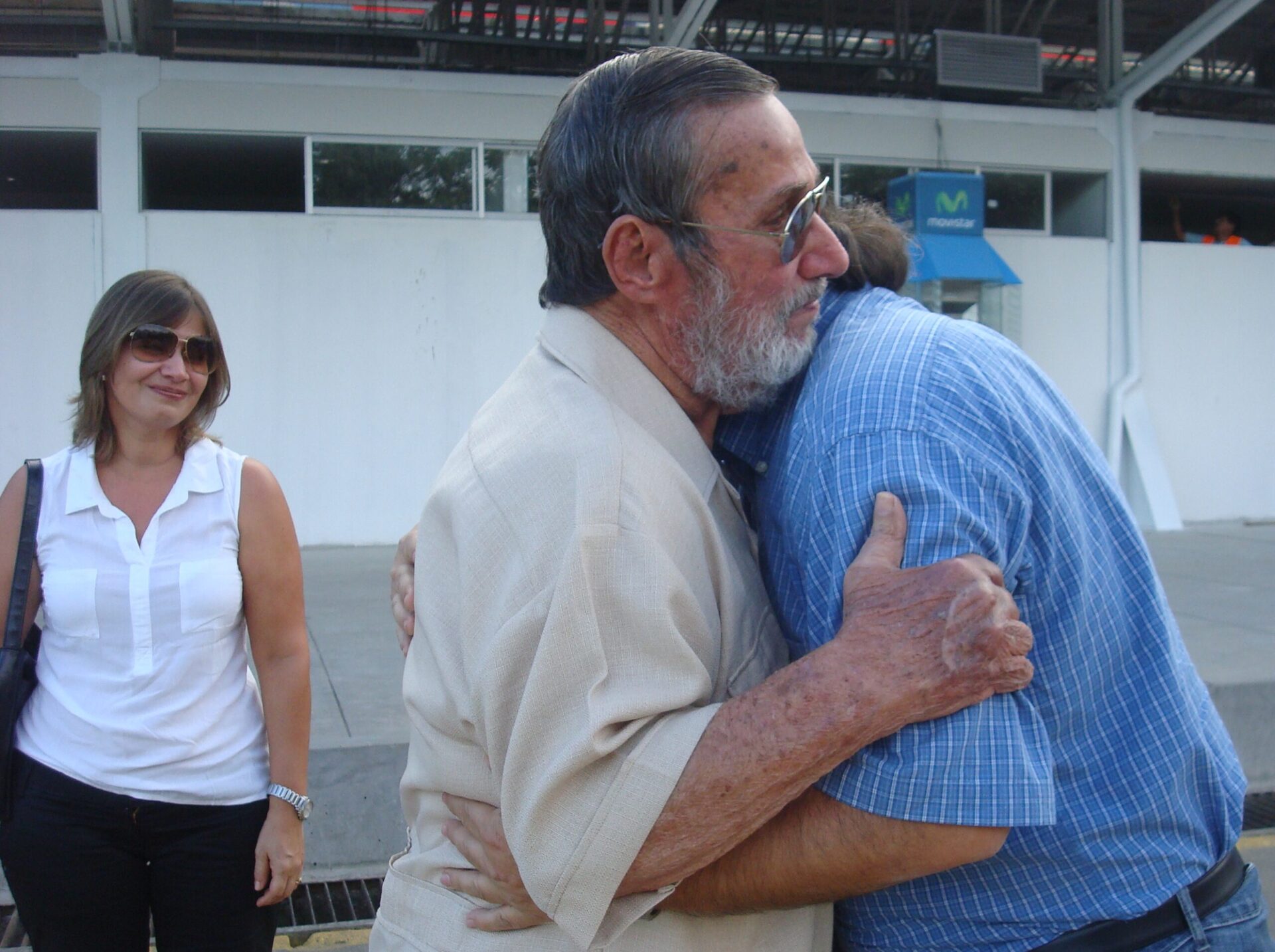 5 Padre e hijo, hermana detrás 2 (foto de Jacqueline Alencar)