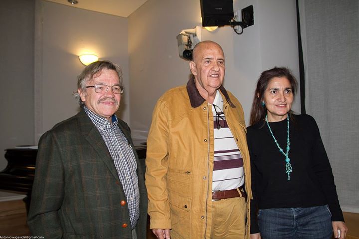 7 El pintor José Carralero, Carlos Nejar y Jacqueline Alencar