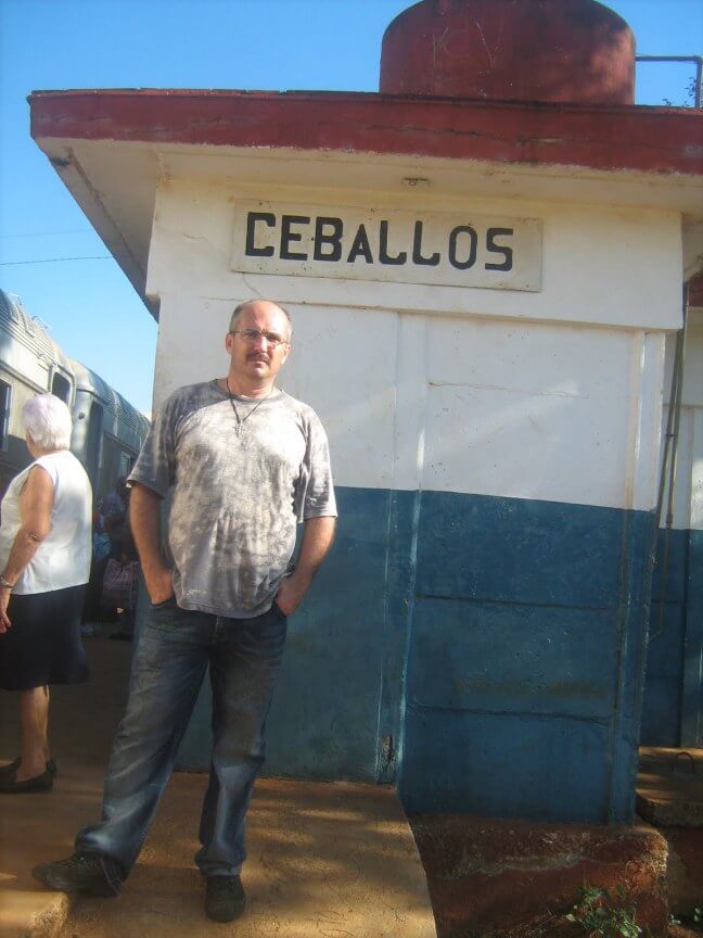 Francis Sanchez  en la estación de Trenes de Ceballos (2011)