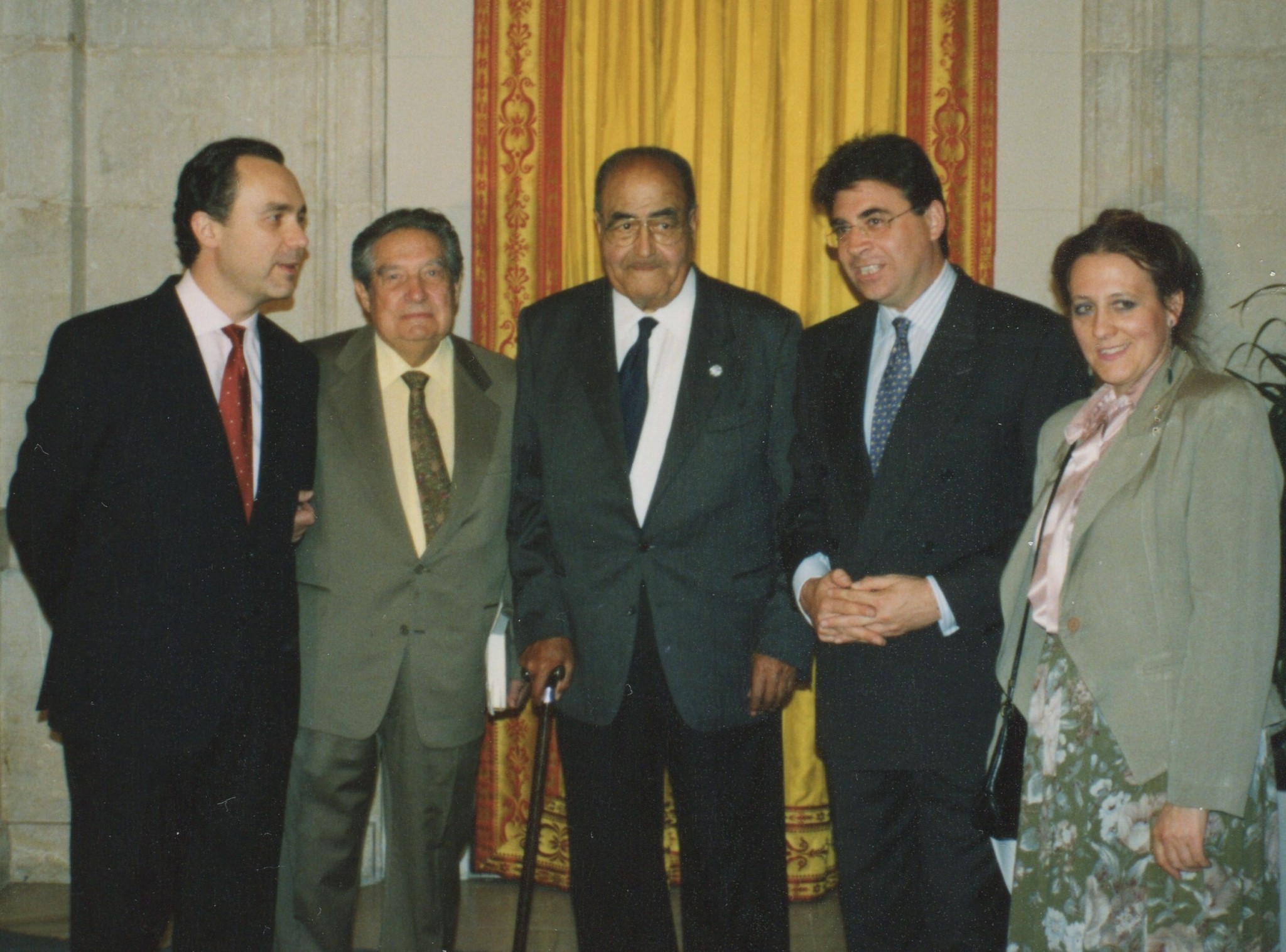 5 De Cuenca, Paz, Baquero, Siles y Ruiz Barrionuevo en Palacio Real (1993, foto de A. P. Alencart)