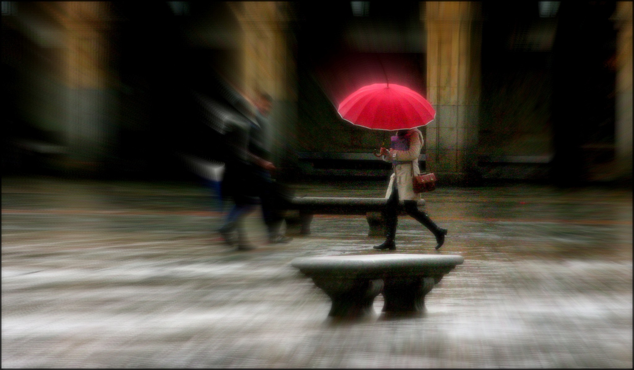 4 Lluvia en la Plaza Mayor, de José Amador Martín