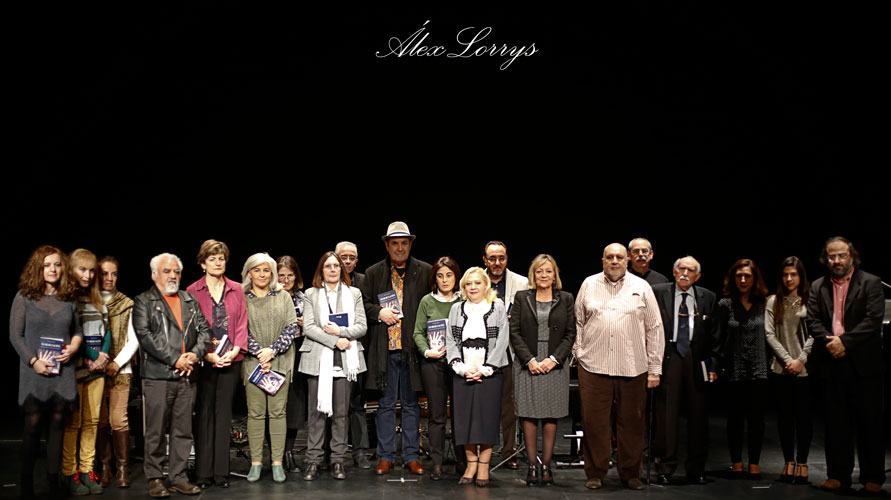 2-parte-de-los-poetas-de-la-antologia-de-salamanca-en-el-teatro-liceo-foto-alex-lorrys