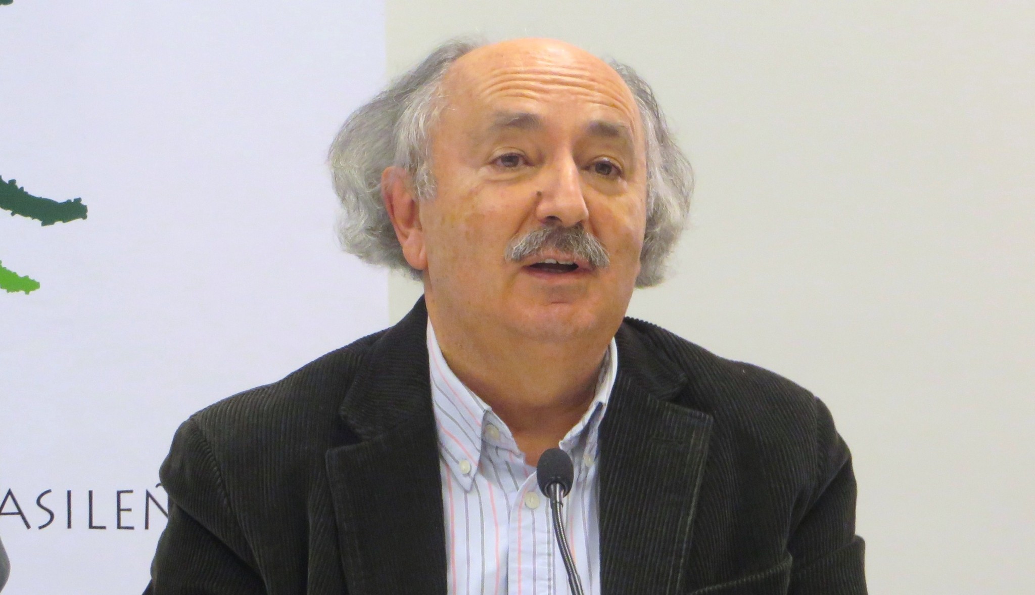 1 Antonio Colinas durante un acto del XVIII Encuentro de Poetas Iberoamericanos (foto d eJacqueline Alencar)