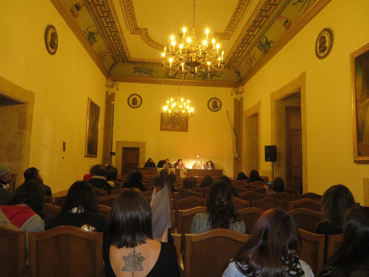 16-vista-del-aula-magna-de-la-facultad-de-filologia