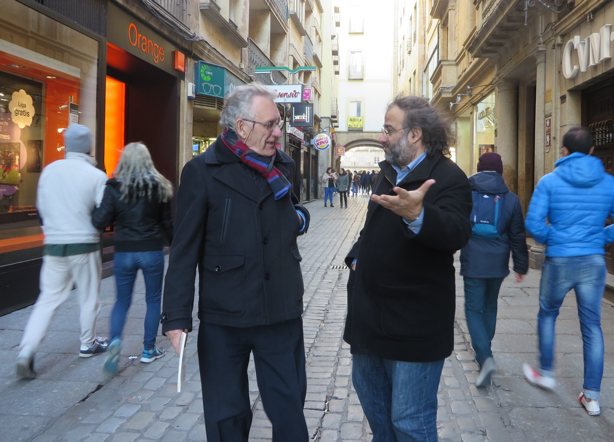 4 Otro momento del paseo entre Máximo García Ruiz y A. P. Alencart (2016, Jacqueline Alencar)