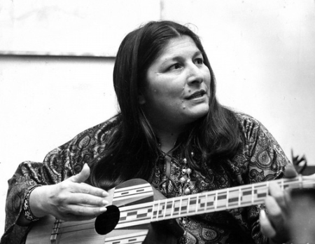 7 Mercedes Sosa