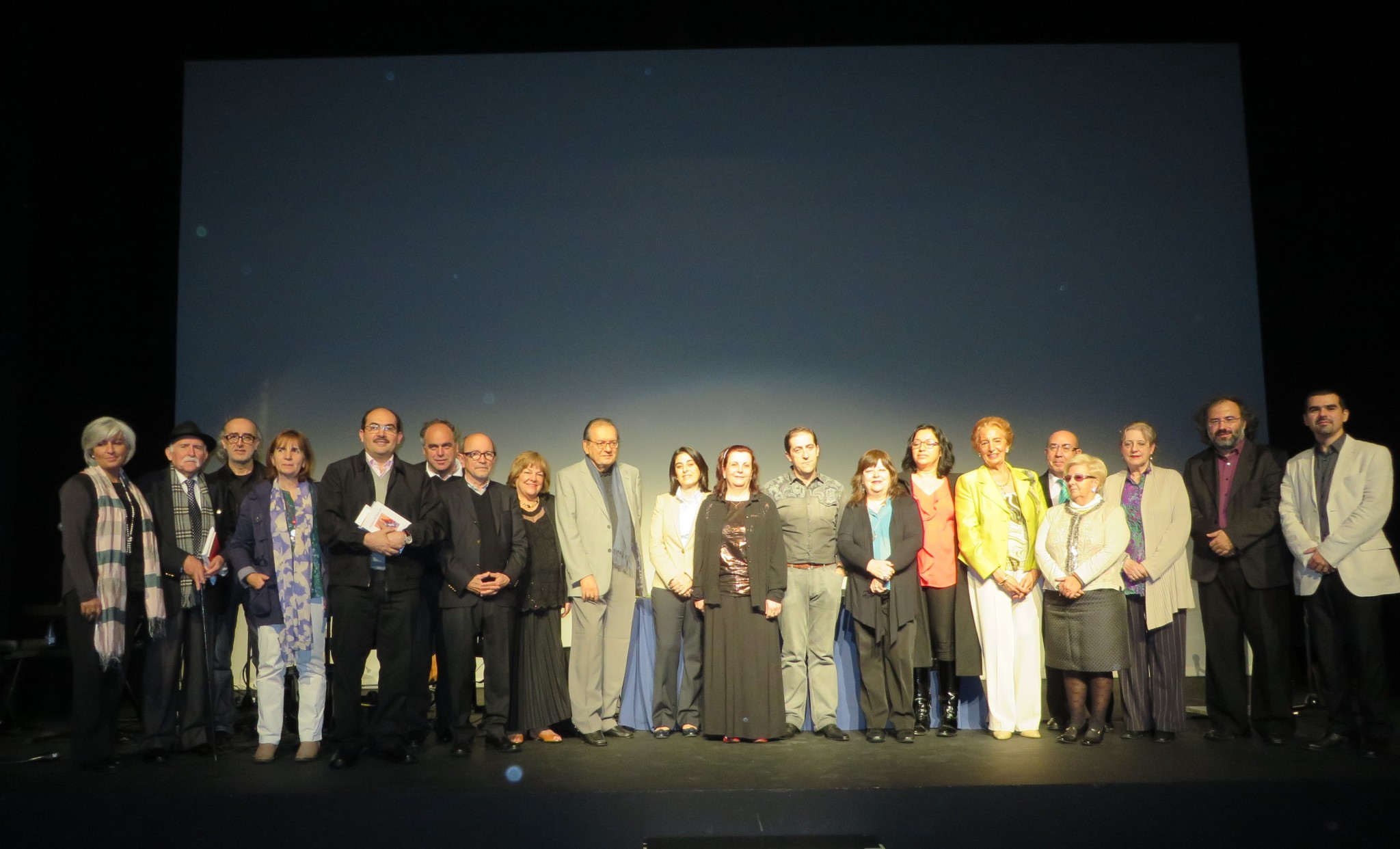 3 Algunos poetas y participantes del XVII Encuentro de Poetas Iberomamericanos en homenaje a León Felipe y Juan Ruiz Peña, entre ellos Carmen Ruiz Barrionuevo(Fotografía de Jacqueline Alencar)