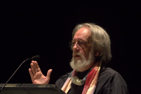 1 Enrique Gracia Trinidad en el Teatro Liceo de Salamanca (foto de José Amador Martín)