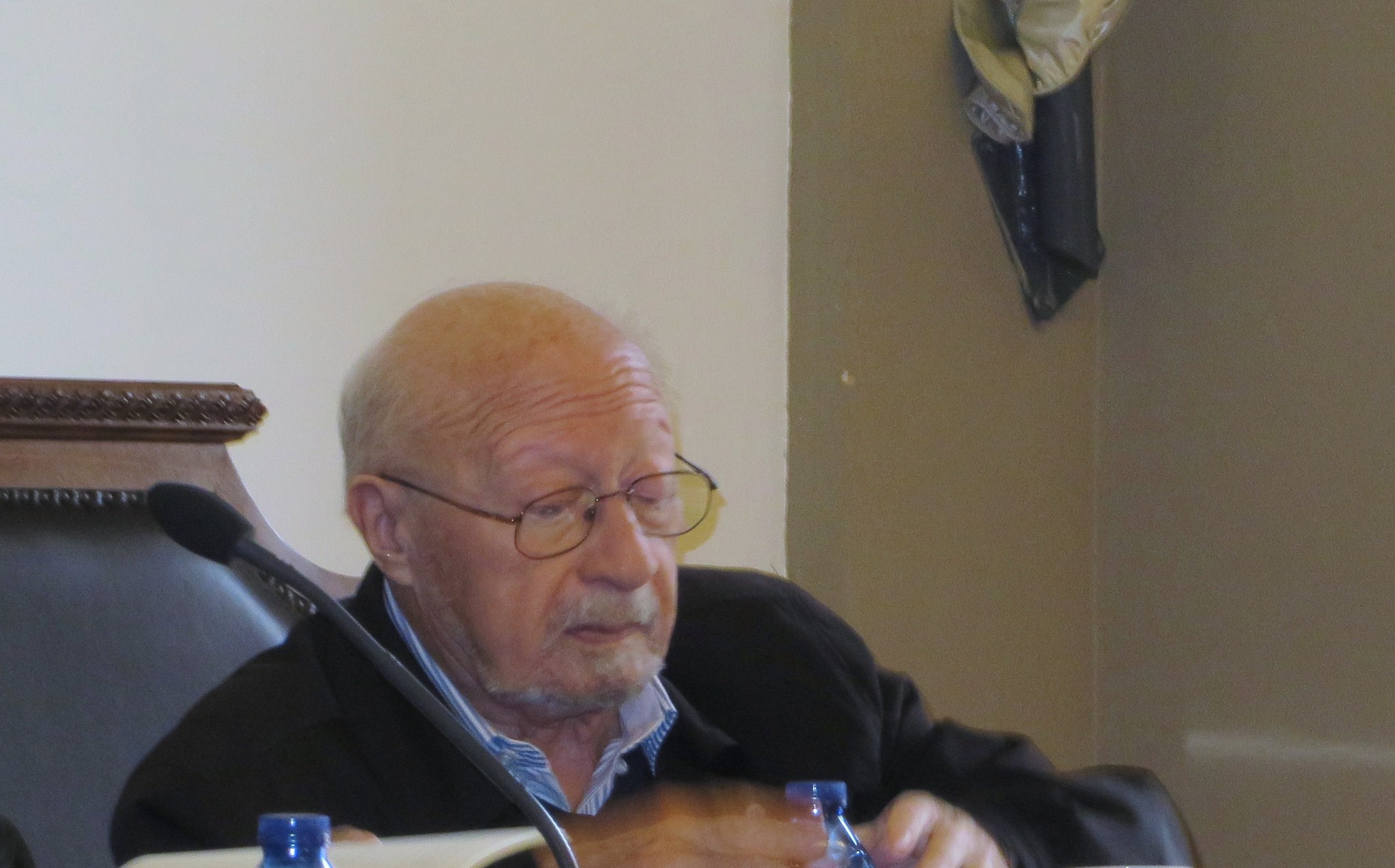 12 El escritor argentino-israelí José Luis Najenson, en el Aula Magna de la Facultad de Filología, Universidad de Salamanca (Foto de Jacqueline Alencar)