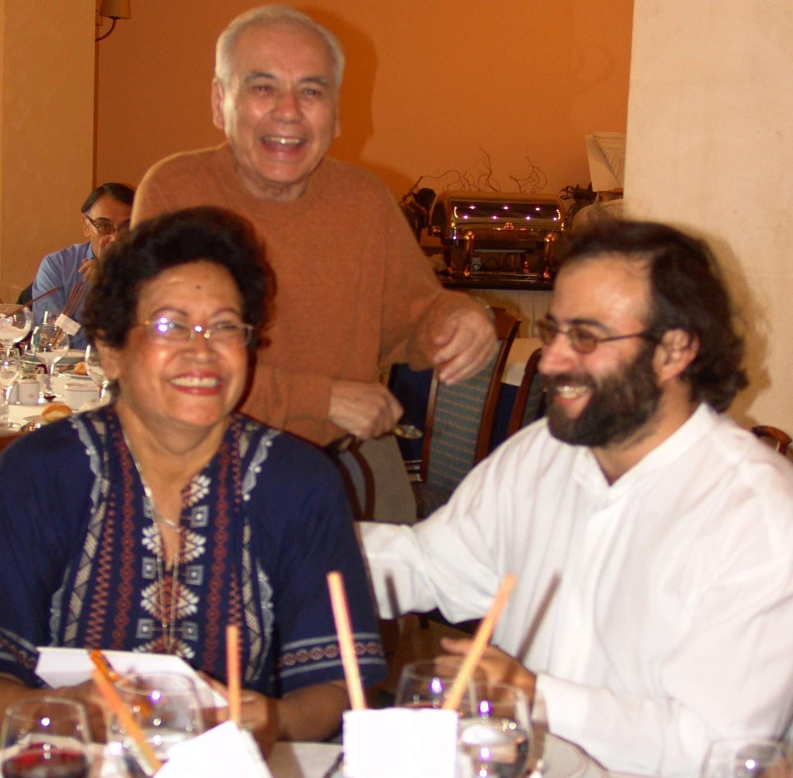 16 Ana Ilce Gómez (Nicaragua), Pompeyo del valle (Honduras) y Alfredo Pérez Alencart Alencart (Perú-España)