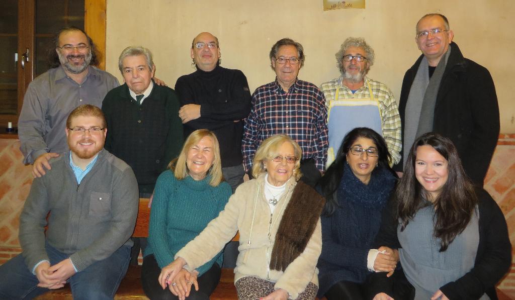11 Alencart, Salvado, Muñoz, Valle Alonso, Samprón, Martín, Alonso, Adelaide, Tere e Isabel, en la Casa de la calle Mayor