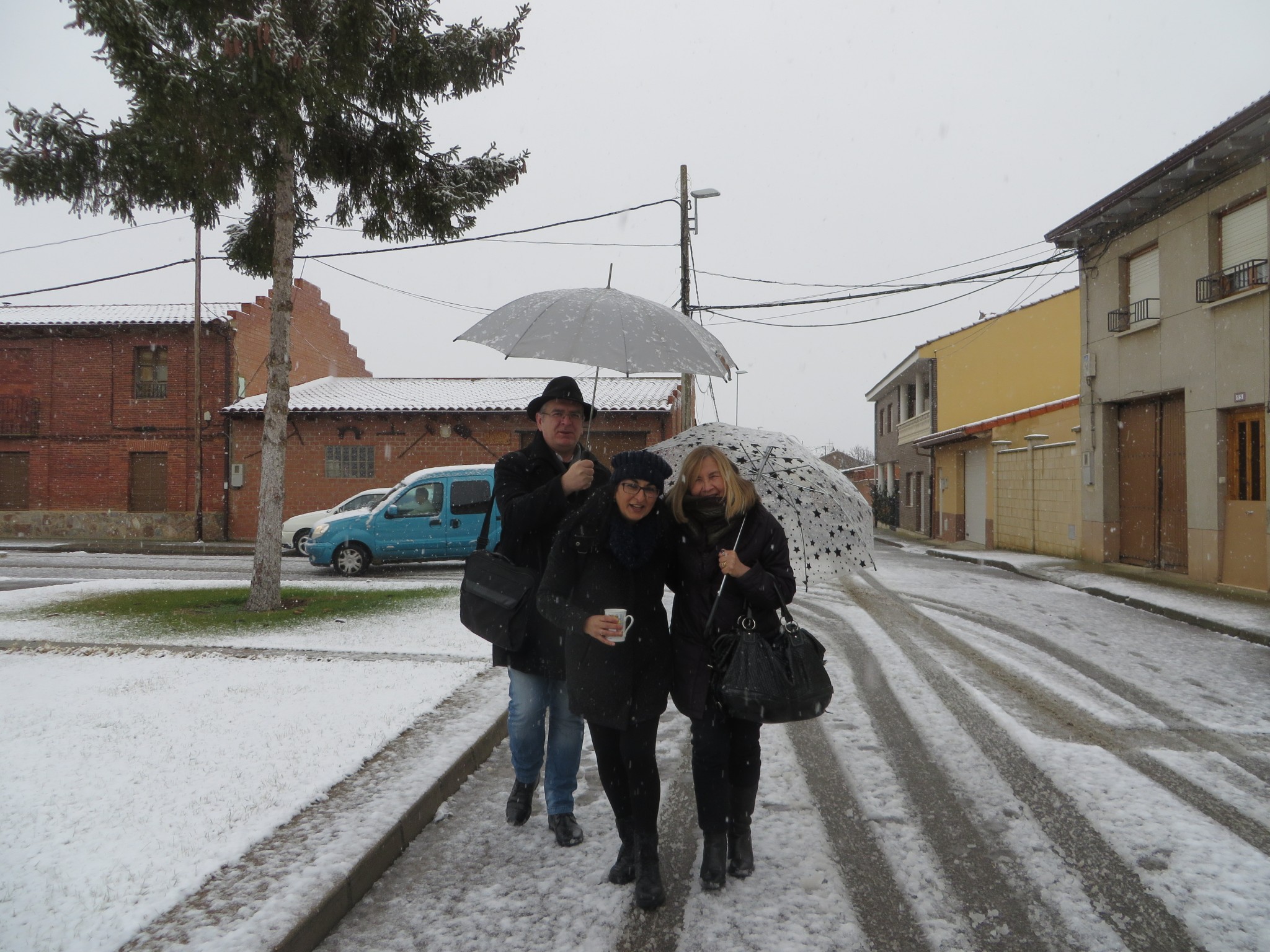 2 Juan Carlos, Tere y Adelaide, en Toral