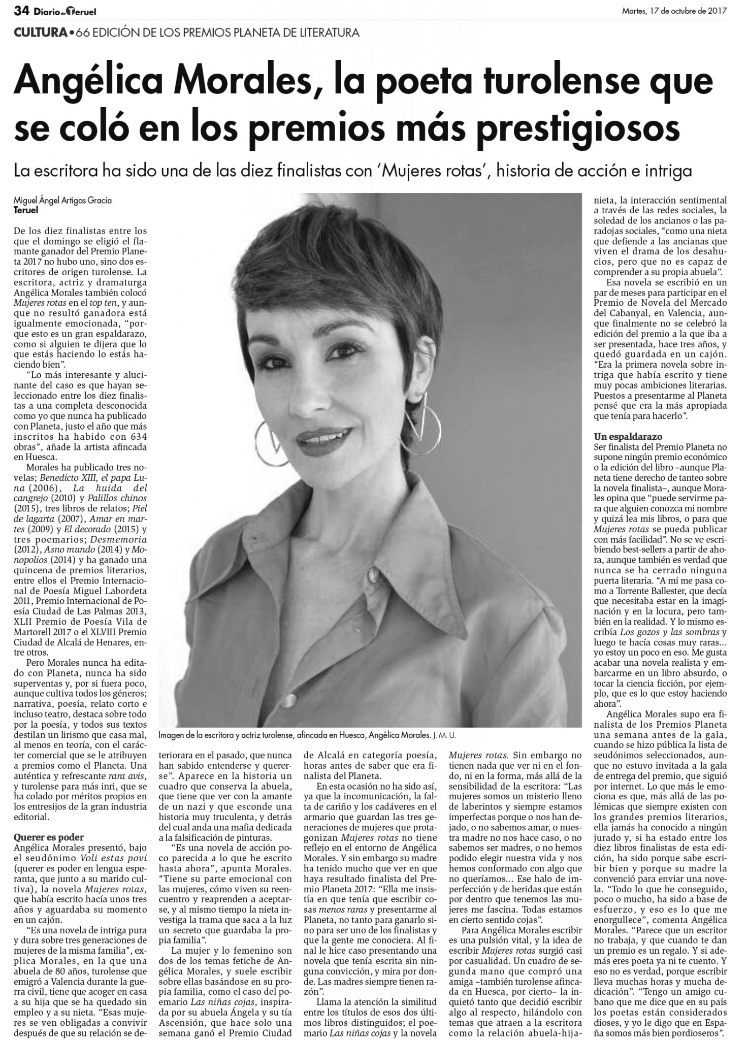 28 La poeta y narradora Angélica Morales