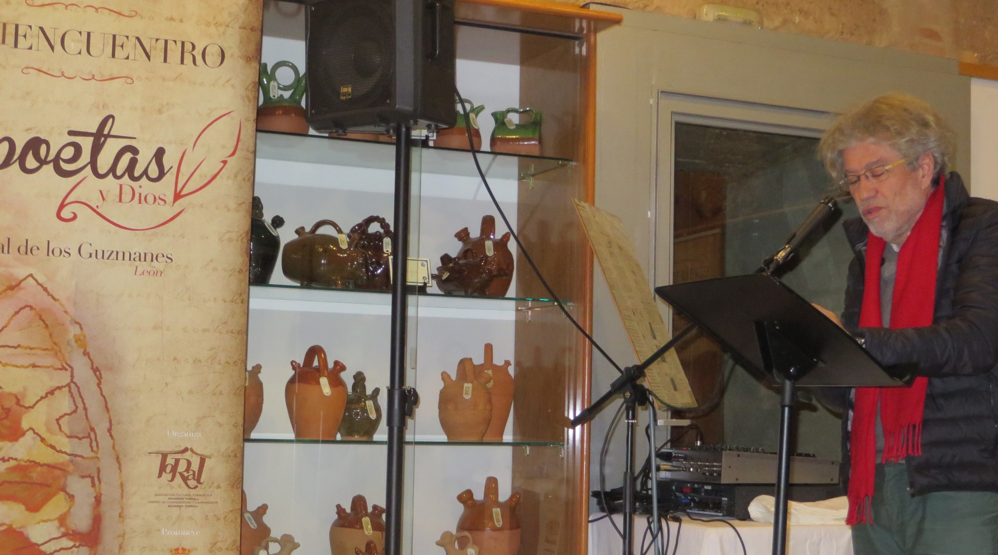 3 Luis Carnicero durante su lectura