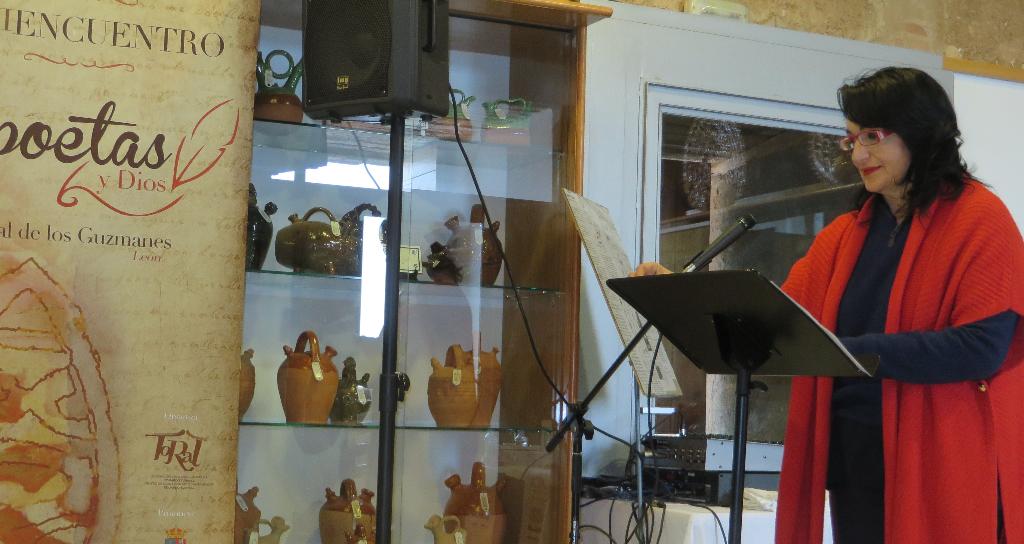 6 Otro momento de la intervención de Teresa Mata