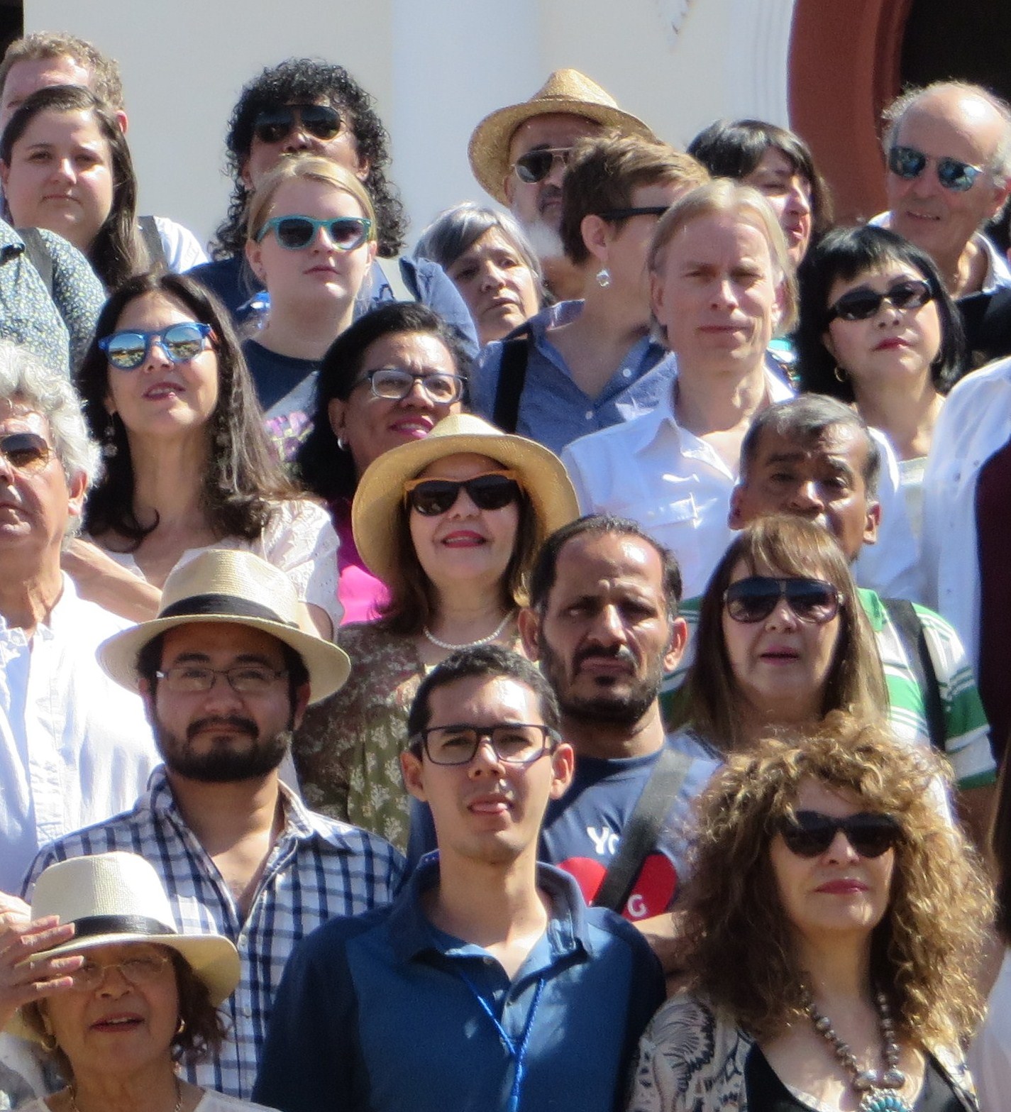 10 Satoko Tamura con otros poetas del XIV Festival(foto de Jacqueline Alencar)