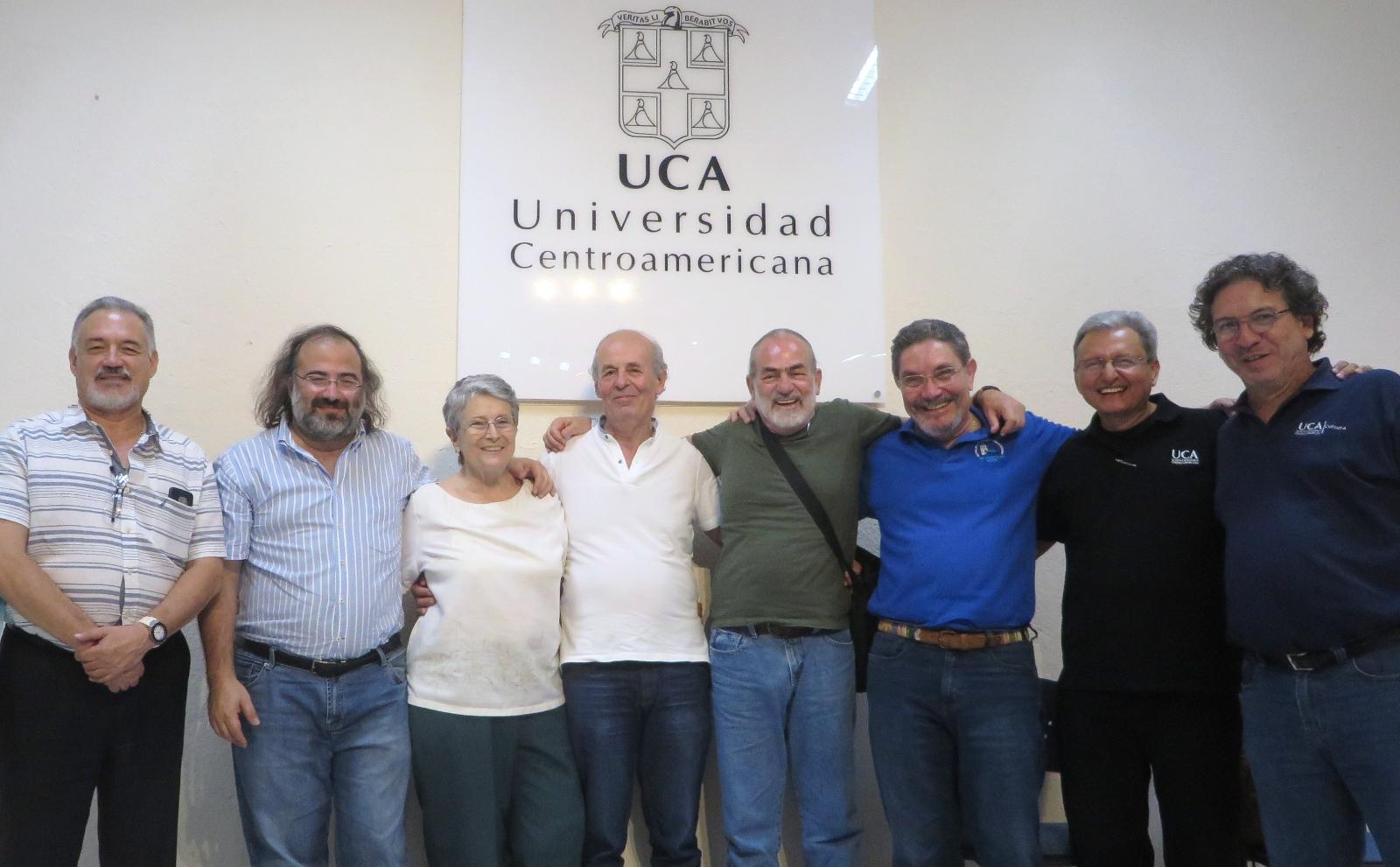 11Castro, Alencart, Najlis, Coco, Sauma, Avilés, Idiáquez y González, en la UCA de Managua