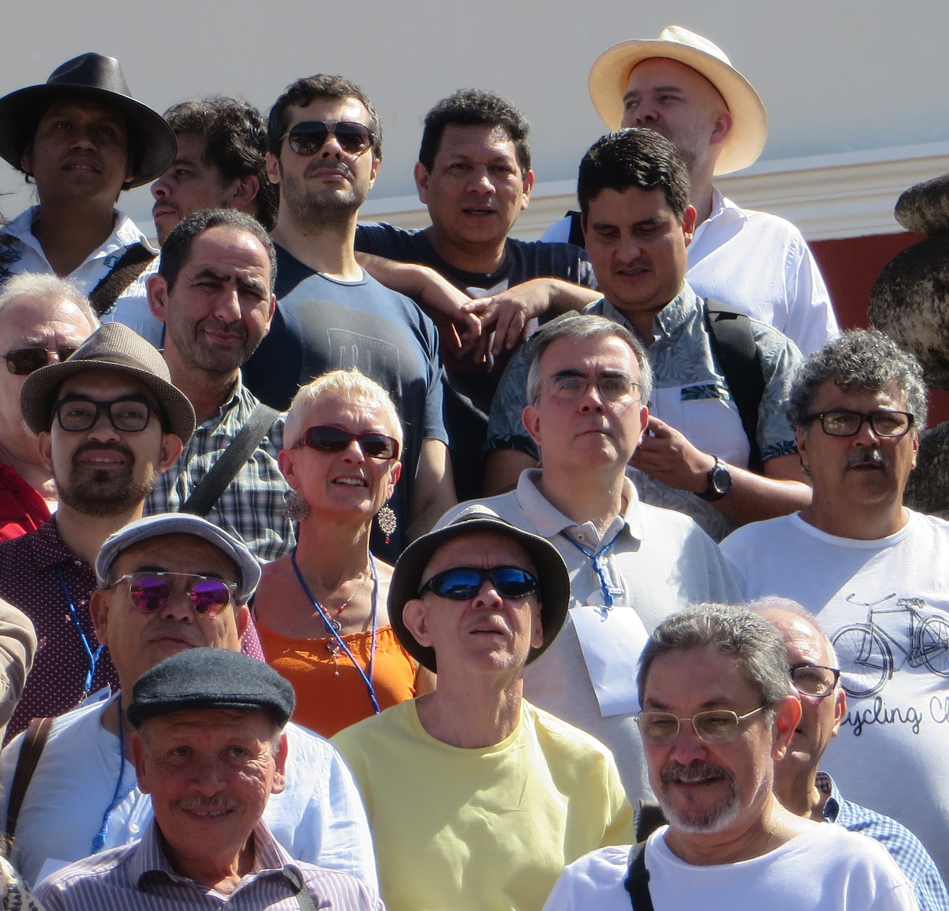 5 Anastasio Lovo y Humberto Avilés, en primera fila