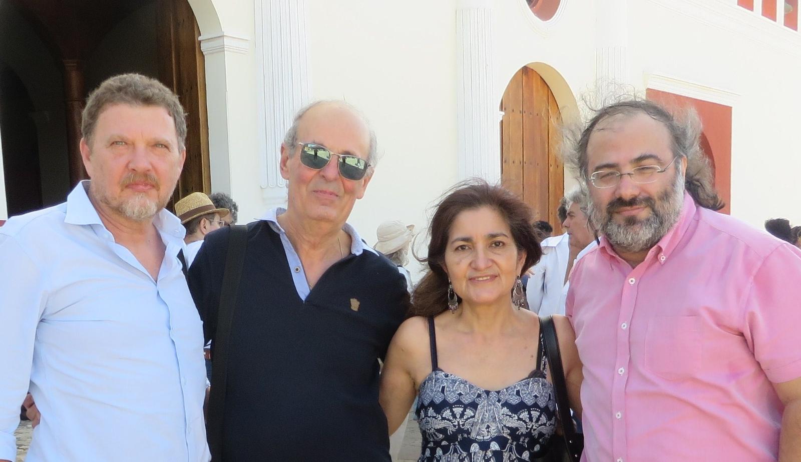 5 Walter Raffaelli, Emilio Coco, Jacqueline Alencar y Alfredo Pérez Alencart, en Granada